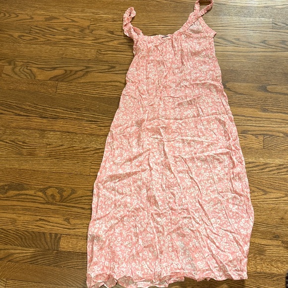 NWT Billabong Pink and White Floral Top Size Medium - Picture 4 of 5